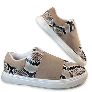 Vince Camuto Shoes Women's 9 'Maryenda' Slip-on Snake skin Sneaker washable